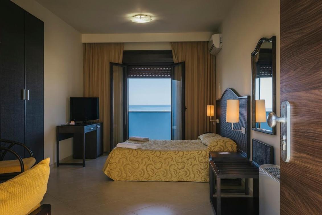 Hotel Costa Azul Balestrate Extérieur photo